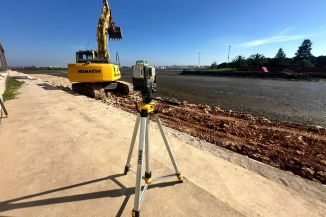 Construção muro de suporte